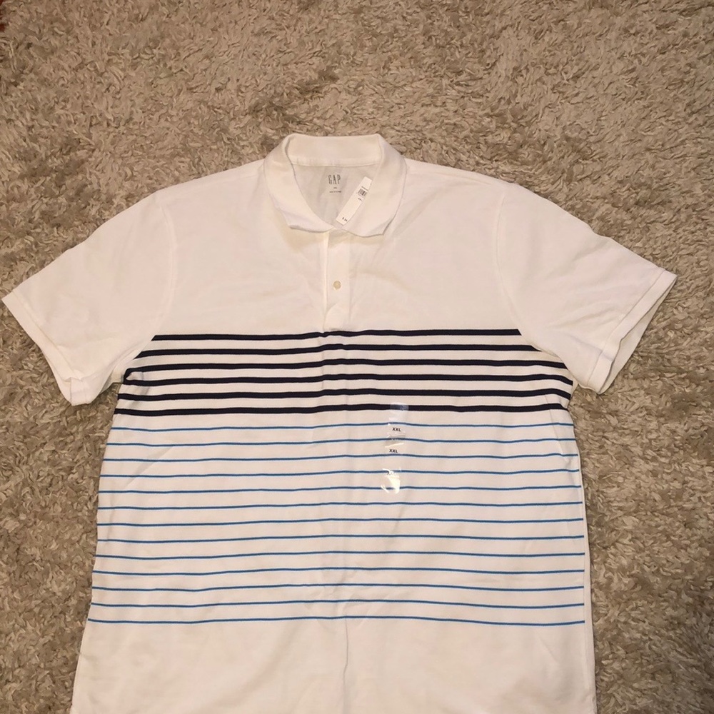 NWT!! Men’s GAP collared T-shirt bundle - Picture 4 of 5